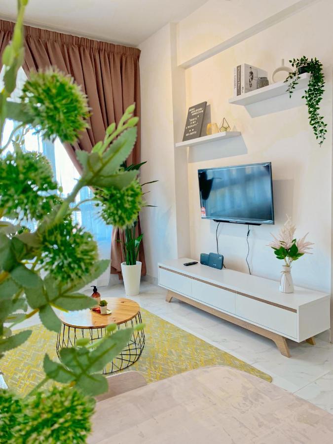 Netflix Two Bedroom Troika Kota Bharu Homestay 182 Eksteriør bilde